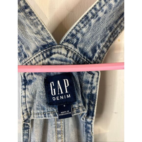 Gap Denim Small S shortall overalls rolled hems metal buttons rn#54023 - Picture 5 of 9